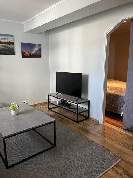 Cozy Ground Floor Apartment Tromso Exterior photo